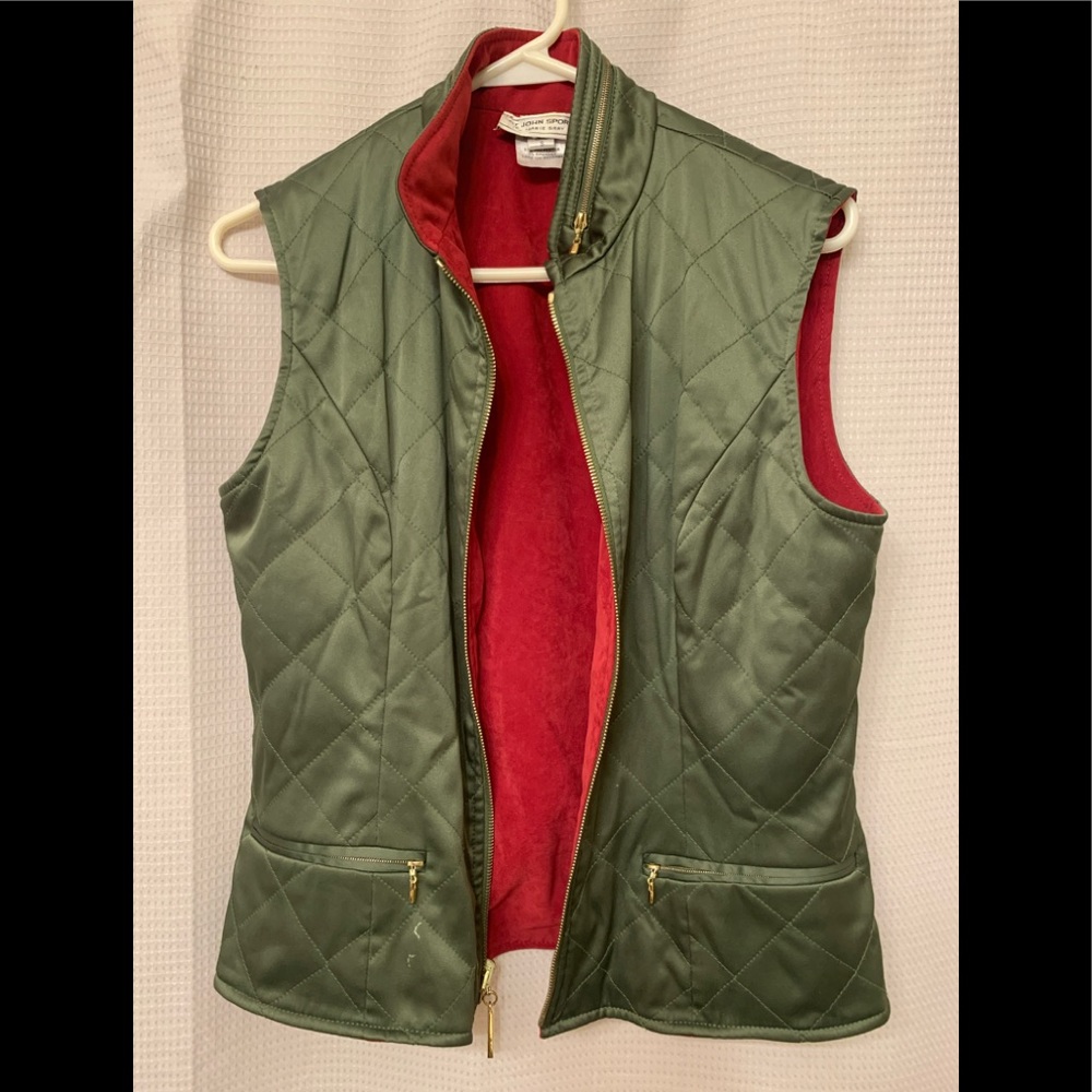 Green & Red St John’s Sport vest